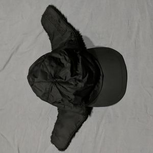 Black Banana Republic Earflap Winter Cap